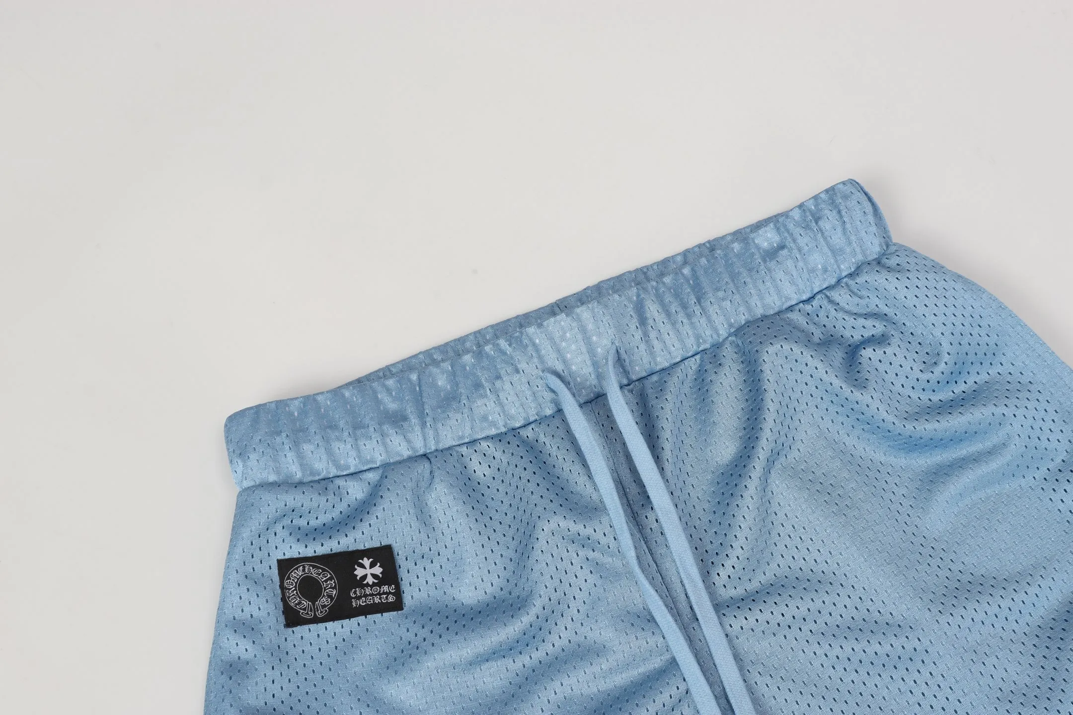 P160 Chrome Hearts CH Chrome Hearts popular Sanskrit printed mesh double-layer ice hockey jersey sports suit. Uses direct injection imported machine printing. Hardware accessories are all ground and customized. Correct configuration. Black 2025 Chrome Hearts authentic packaging. 300 grams of custom-made dyed mesh. Large version. Loose and stylish. Different from lower versions. Slim and long version with upper body and hip stretch. 100% commitment: top quality. Not fast food. The highest version on the market. Top quality - different from ordinary versions on the market. If you care about quality, you should also respect the price. Absolutely 0 after-sales service and 0 return rate so far. It’s hard not to love the style - 300g mesh custom-dyed fabric - Correct high-density main mark, washed tag, hand-sewn